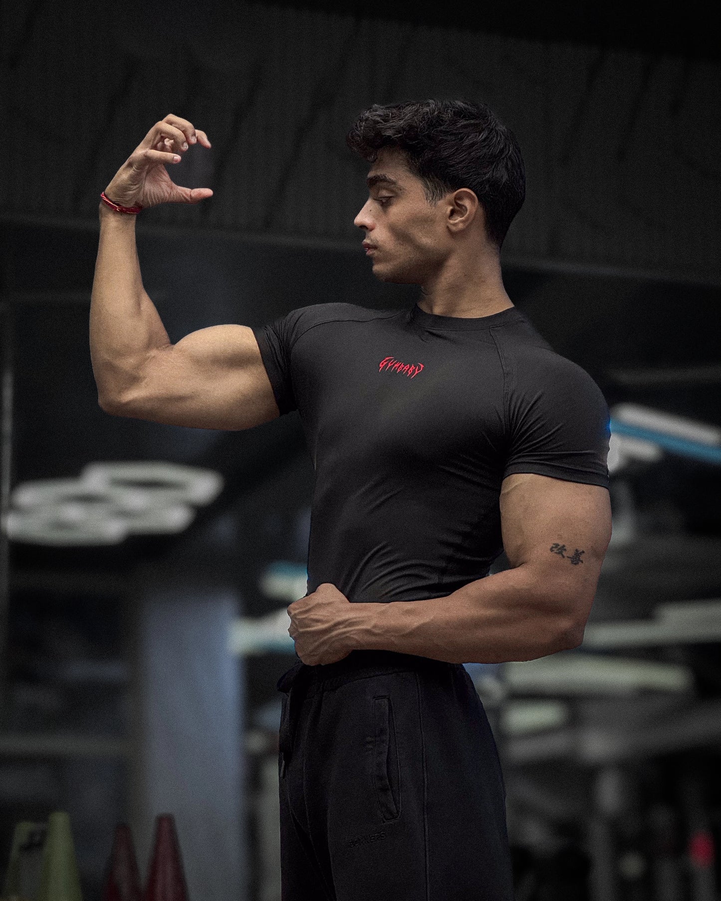 The Minimalist Compression - BLOOD RED